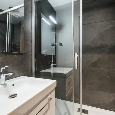 4****, 8 Voyageurs, Sauna, Balcon, Acces Internet, Parking - Fr-1-304-217